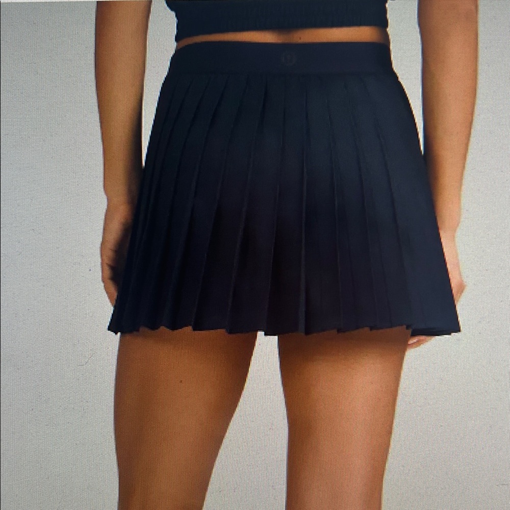 Lululemon High Rise Pleated Tennis Skirt – True Navy – Size 10
